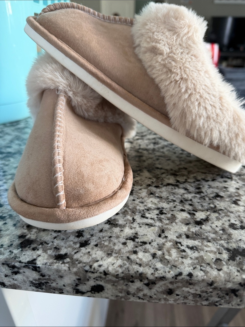 Plush Faux-Fur Slide Slippers - Tan